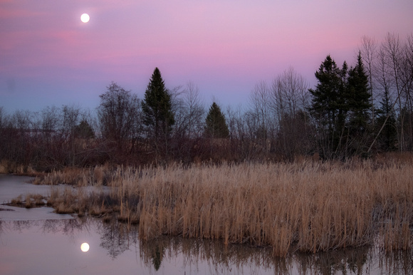 Moonrise over the Sioux River